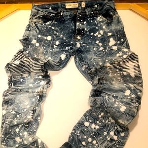 Denim bleached jeans with paint splatters